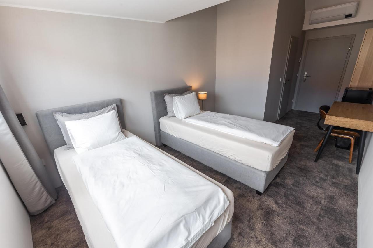 Opera Hotel Maribor Bagian luar foto
